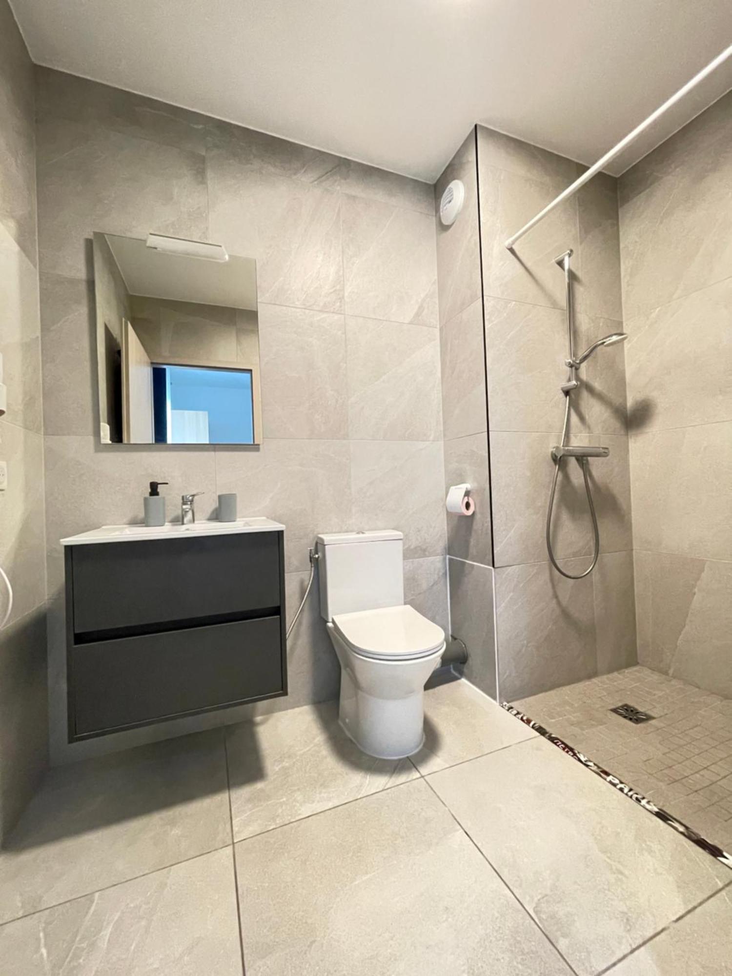 סאן לואיס Cozy Compact Studio France מראה חיצוני תמונה